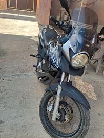Honda Transalp 750