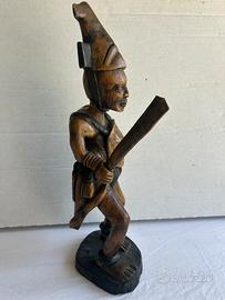 Statuetta in Legno stile etnica