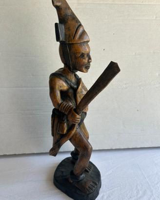 Statuetta in Legno stile etnica