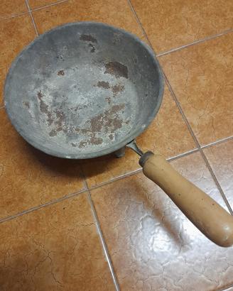 scaldino a brace per letto. antico vintage
