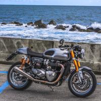 Triumph Thruxton 1200 r DA VETRINA