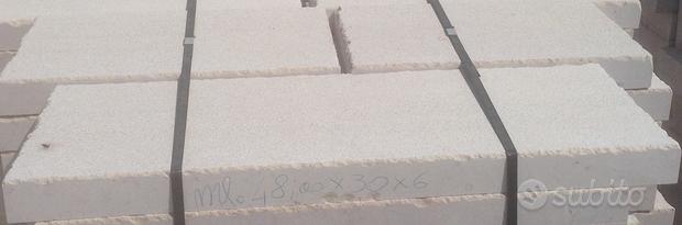 Basole in Pietra di Trani Bocciardate Sbeccate