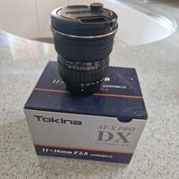 Tokina 11-16 attacco nikon