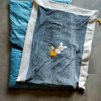 Piumino e copripiumino per lettino piccolo