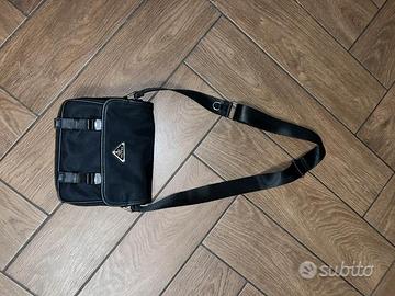 borsello  prada come nuovo