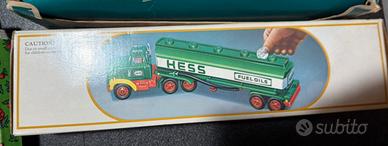 Hess truck bank camion 1984