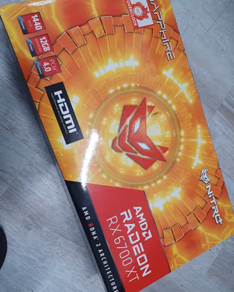 scheda video Sapphire Nitro+ Radeon RX 6700 XT