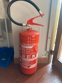 Estintore a polvere 6kg con staffa