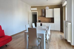 Mini recentemente ristrutturato e arredato