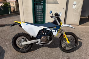 Husqvarna 701 enduro