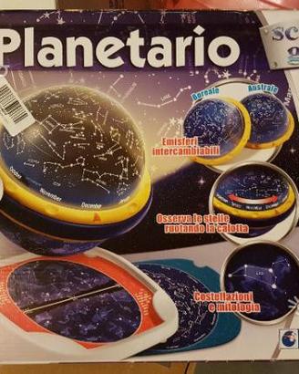 Il planetario - proiettore luminiso volta celeste