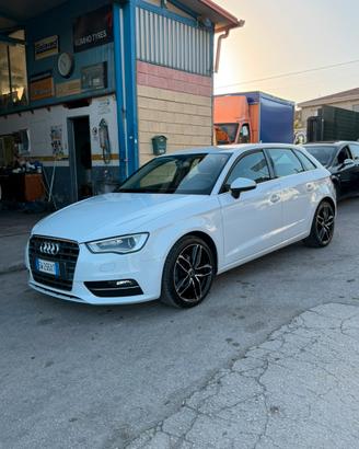 Audi A3 sport back 2.0 automatica