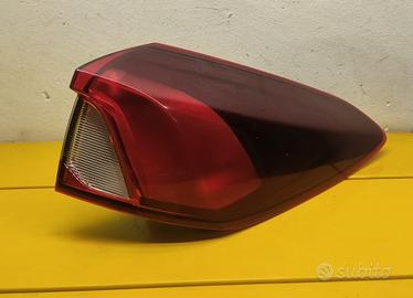 Fanale posteriore dx ford focus mk4 sw 2022>2025