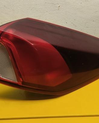 Fanale posteriore dx ford focus mk4 sw 2022>2025