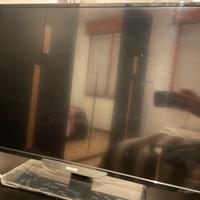 TV Philips 32” Full HD  perfettamente funzionante