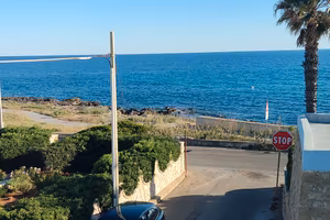 ECONOMICO A FRONTE MARE GIUGNO LUGLIO LIBERO ESTAT