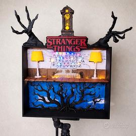 Espositore Diorama Stranger things in 3D con Led