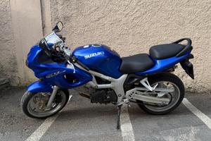 Suzuki SV 650s 2001 SV Curvy  - Meccanica perfetta