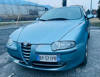 Alfa Romeo 147  1.9 jtd 5 porte Distinctive
