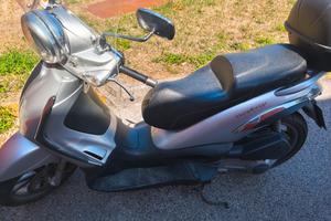 piaggio Beverly 250 ie tourer 