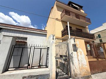 2 LOCALI A PALERMO