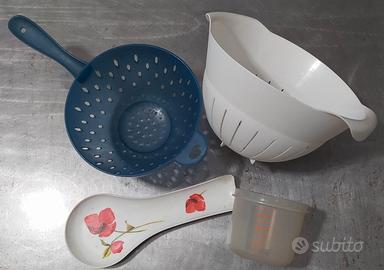 Scolapasta poggiamestolo e misurino