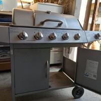 barbecue a gas + 1 fornello