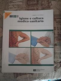 Libri facoltà infermieristica 