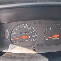 Mitsubishi L200 2001