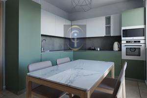 Quadrilocale al primo piano con loggia e box