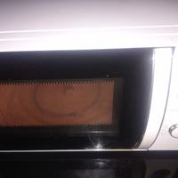 microonde toshiba pagato 100 Euroa Acilia 15euro