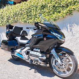 Honda Goldwing GL 1800 TOUR 2019 Full+Led, 31000km