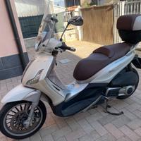 Piaggio Beverly 300ie 2011 + Parabrezza + Baule