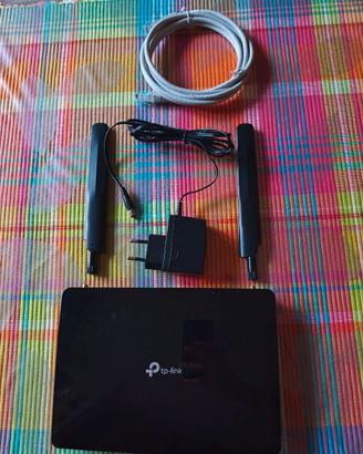 TP-LINK Router 4G LTE fino a 150Mbps-Wi-Fi 300Mbps