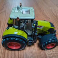 Siku 3261 claas axion 850