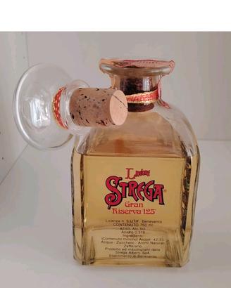 Bottiglia di liquore Strega Gran Riserva 125° 