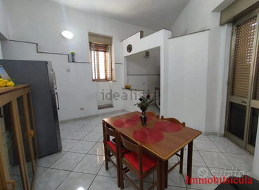Casa indipendente centralissima e ampia