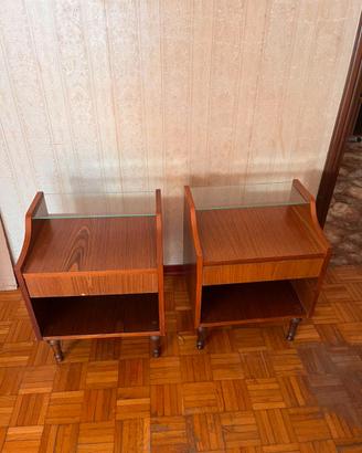 Coppia di comodini vintage '70