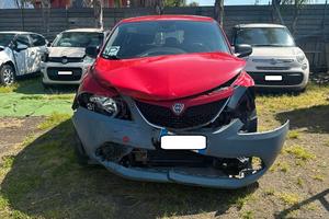 Lancia Ypsilon 1.2 69 CV 5 porte Silver