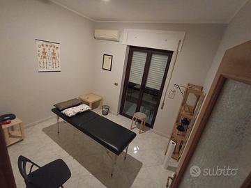 Stanza per 2 mezze giornate in prestigioso studio