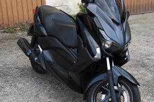 Yamaha X-Max 250