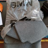KIT ORIGINALE FARI FRECCE POMELLO TAPPETI BMW E46