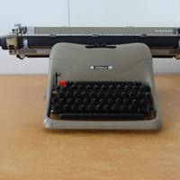 Macchina da scrivere Olivetti Lexikon 80