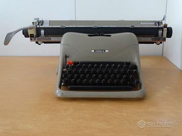 Macchina da scrivere Olivetti Lexikon 80