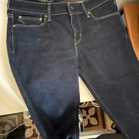 Jeans Donna blu e bianchi €45 l’uno