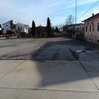 a Calcinato, zona Ponte San Marco Capannoni in ven