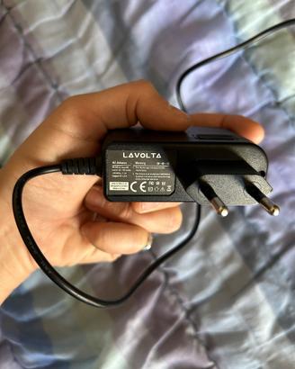 Alimentatore 9V 1.0A