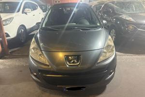 Peugeot 207 1.4 8V 75CV 5p. X Line
