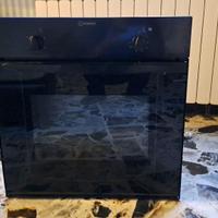 Forno statico con una teglia -  Indesit