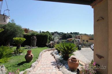 VILLA SINGOLA A MORLUPO